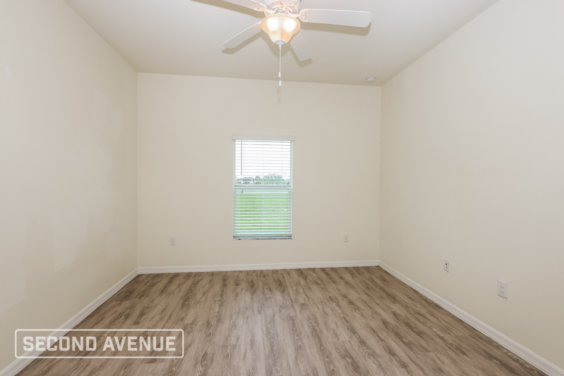 Building Photo - 1122 NE 39th Terrace
