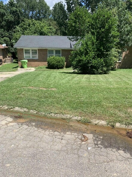 Primary Photo - 18A Apple Valley Ct