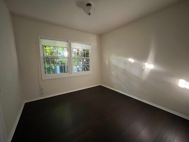 Building Photo - 10716 Northgate St