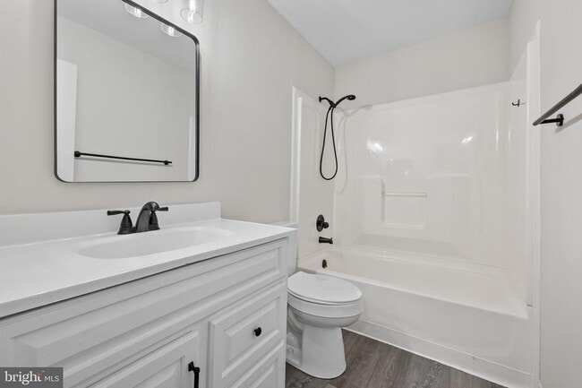 Building Photo - 6356 Ducketts Ln