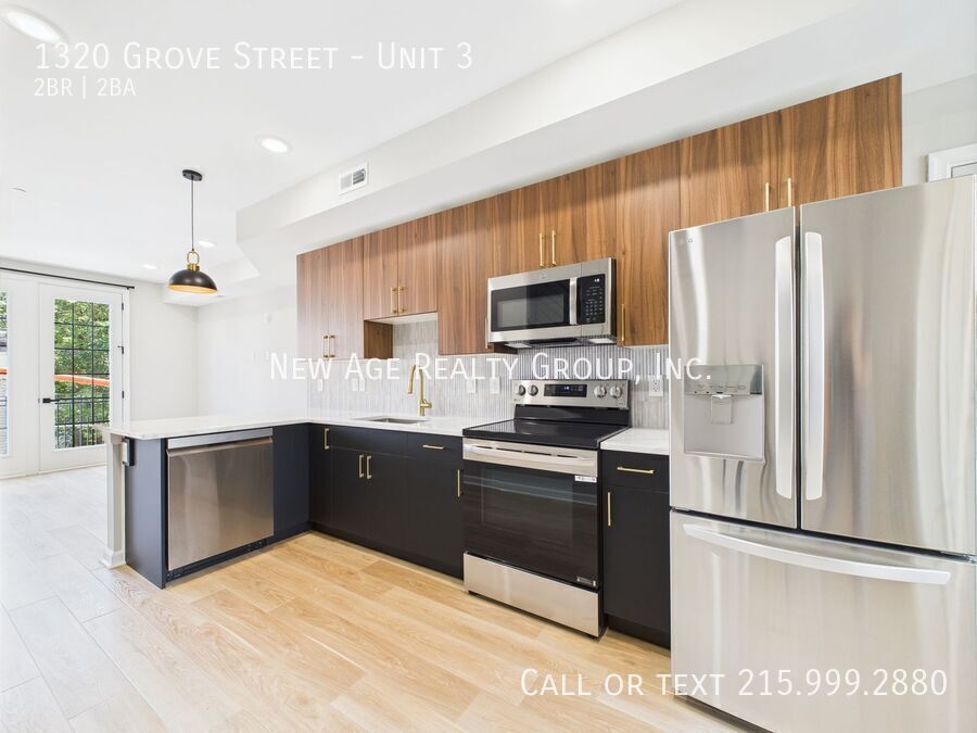 Building Photo - 1320 Grove St