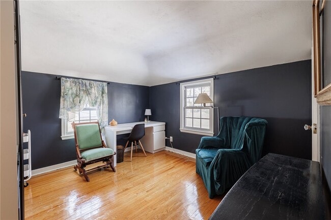 Building Photo - 206 Farmington Rd