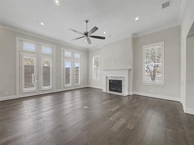 Building Photo - 704 18th St