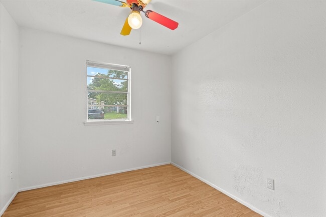 Building Photo - 1219 Lampkin St