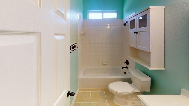 Building Photo - 3 bedroom/2 bath/2 Car Garage - Walking distance to Lake Lewisville