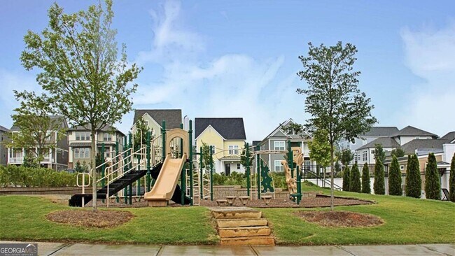Building Photo - 504 Albertson Ave