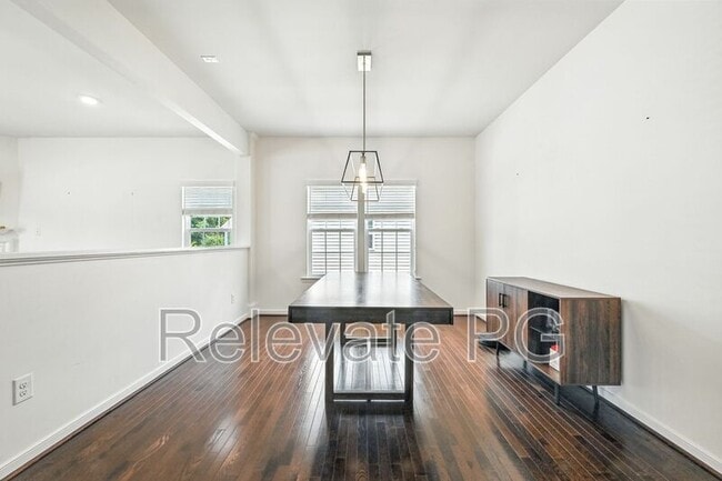 Building Photo - 11200 Blunts Bluff Ct