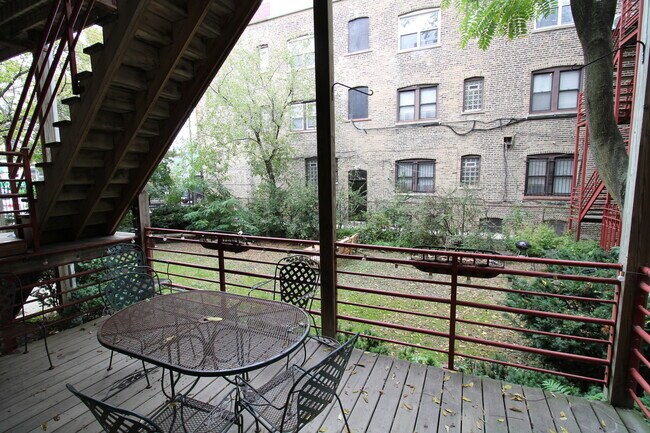 Building Photo - 1435 N Ashland Ave