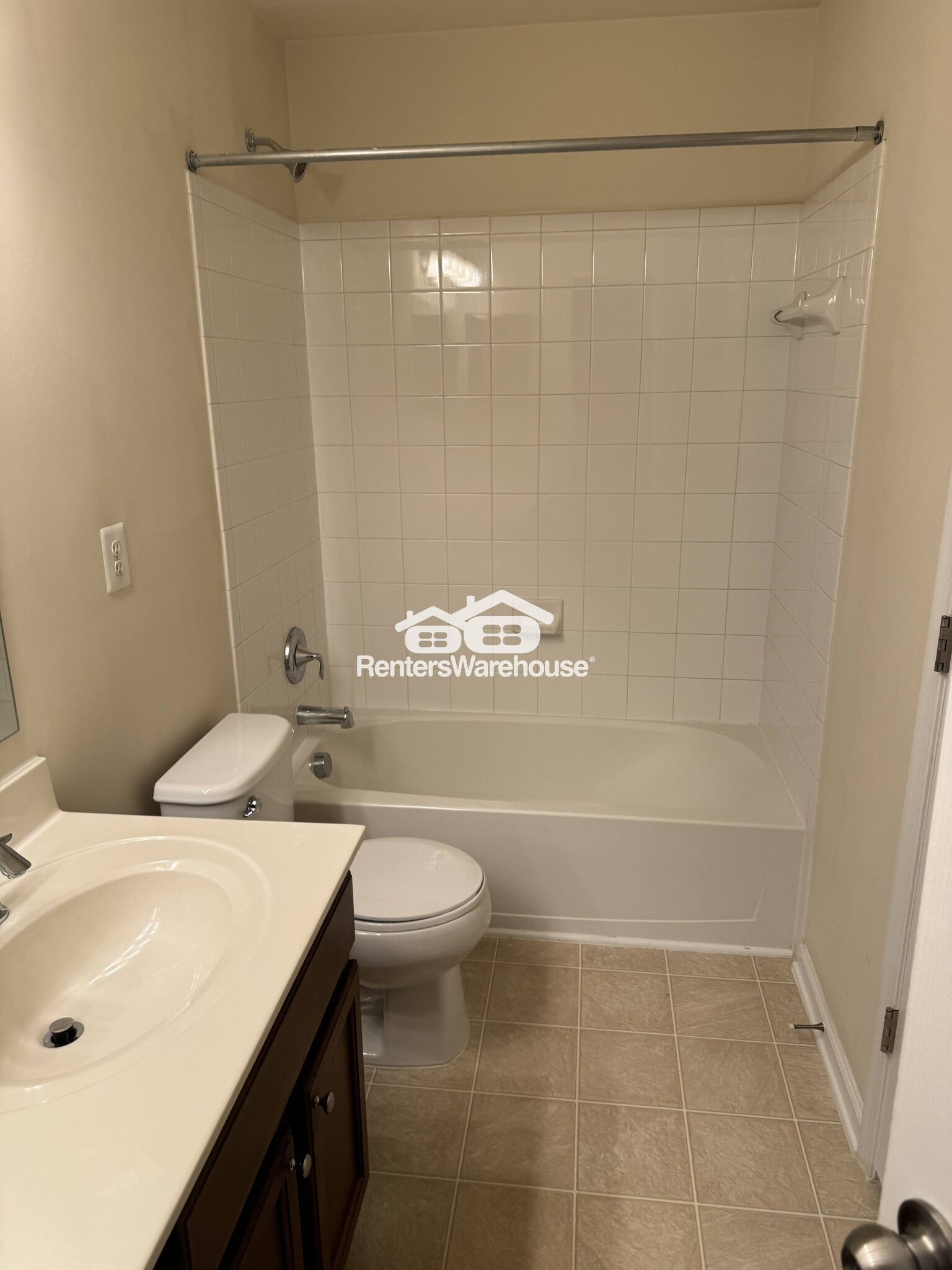 Building Photo - 7524 Stonehouse Run Dr