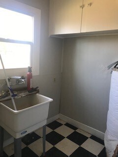 Building Photo - Beautiful Historic Home in Hilmar