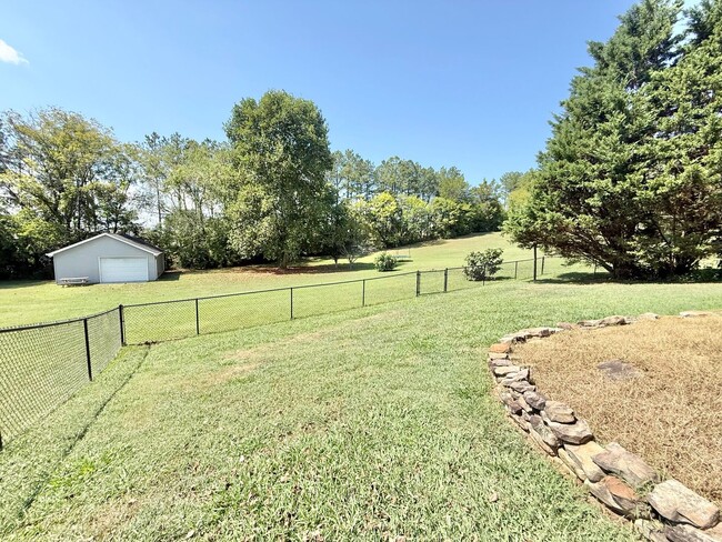 Building Photo - 821 Amburn Meadows Ln