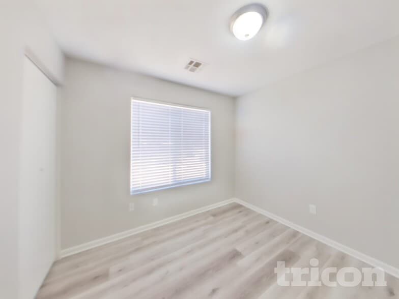 Building Photo - 12723 W Jenero Dr