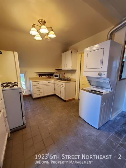 Building Photo - 1923 5th St NE