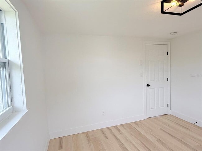 Building Photo - 13617 Frances Ave