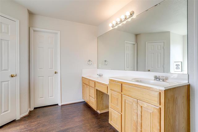 Building Photo - 524 Thistle Meade Cir
