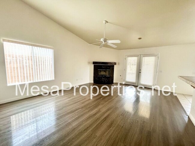 Building Photo - 12323 Honeybear Ln