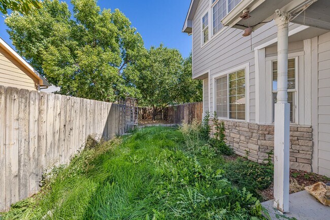 Building Photo - 638 1/2 Brooks Ct