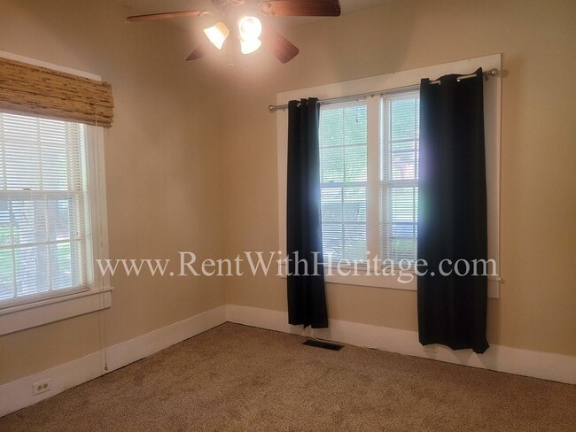 Building Photo - ENJOY THE PRESTIGE OF THIS CHARMING HOME I...