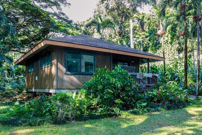 Building Photo - 49-51 Kamehameha Hwy