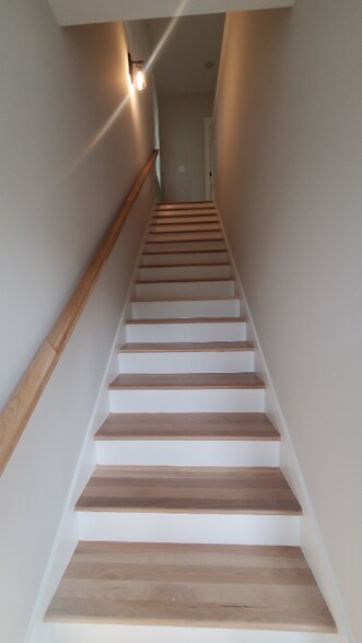 Building Photo - 115 Green St