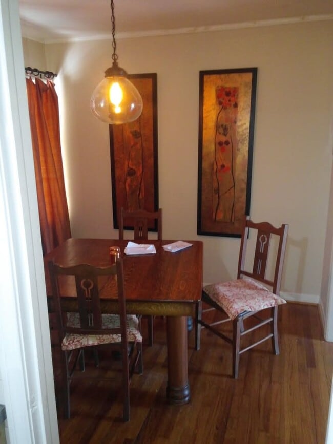 Building Photo - 751 Farnell Ln