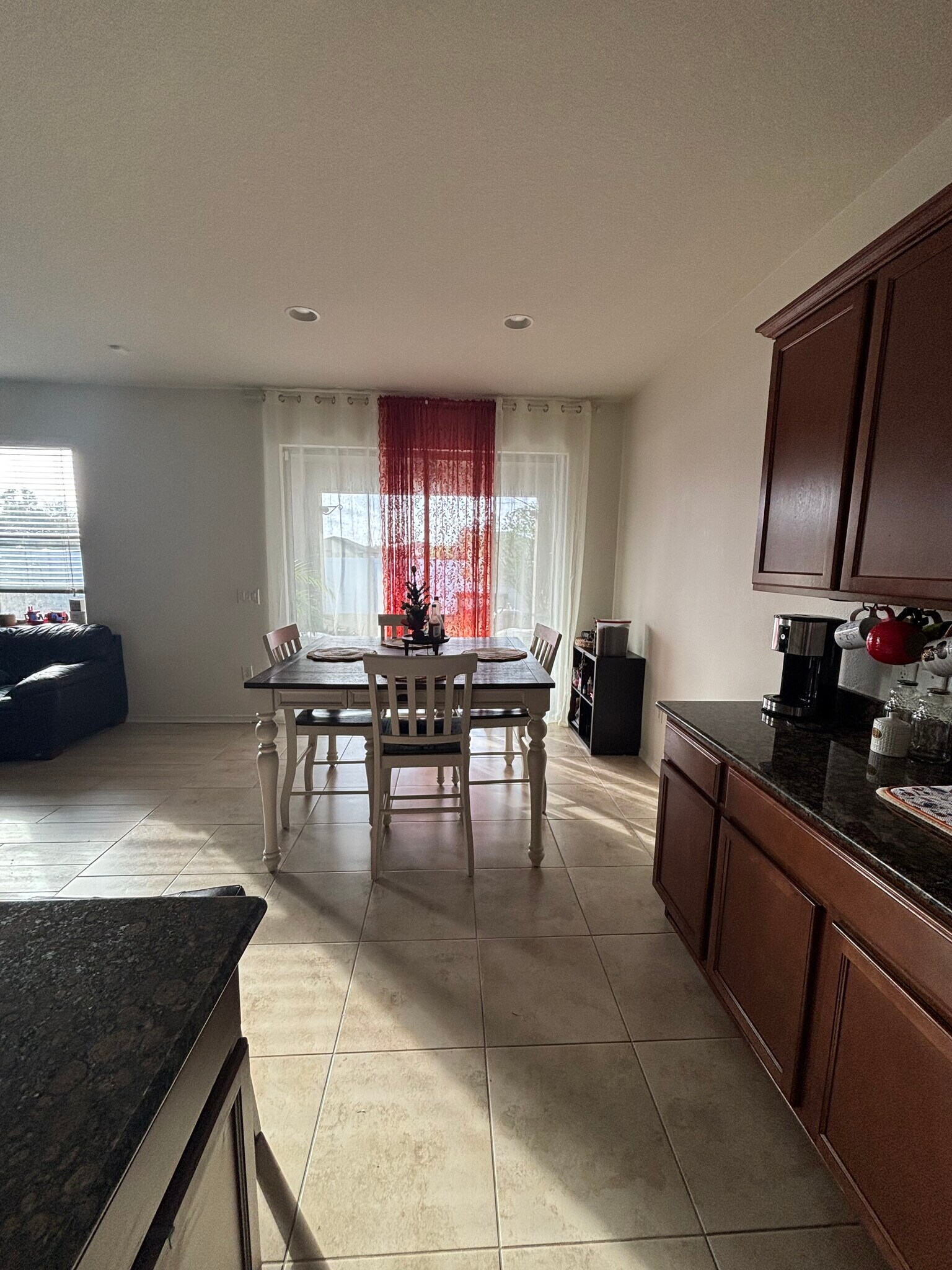 Building Photo - 687 Petal Mist Ln