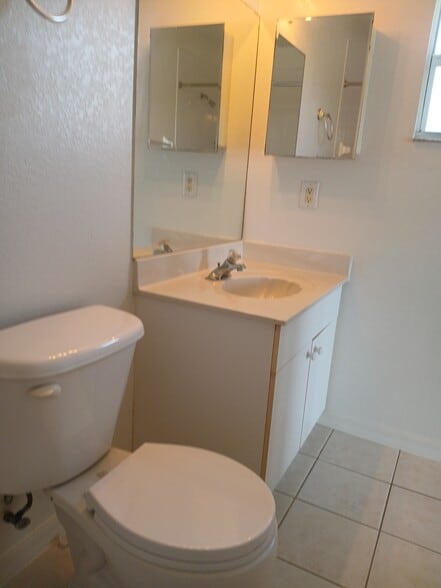 Main bath vanity - 1411 Gleason Pky