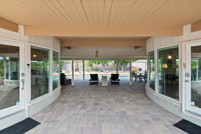 Building Photo - 54925 Avenida Ramirez