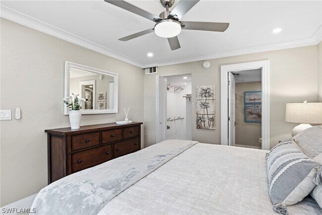 Building Photo - 682 Broad Ave S