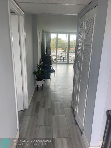 Building Photo - 111 Royal Pk Dr