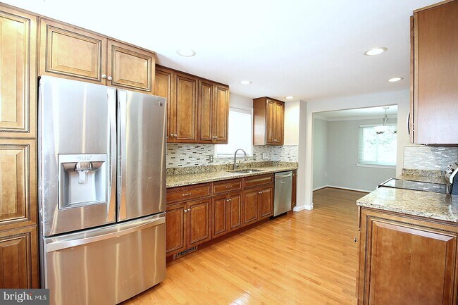 Primary Photo - 2008 Freedom Ln
