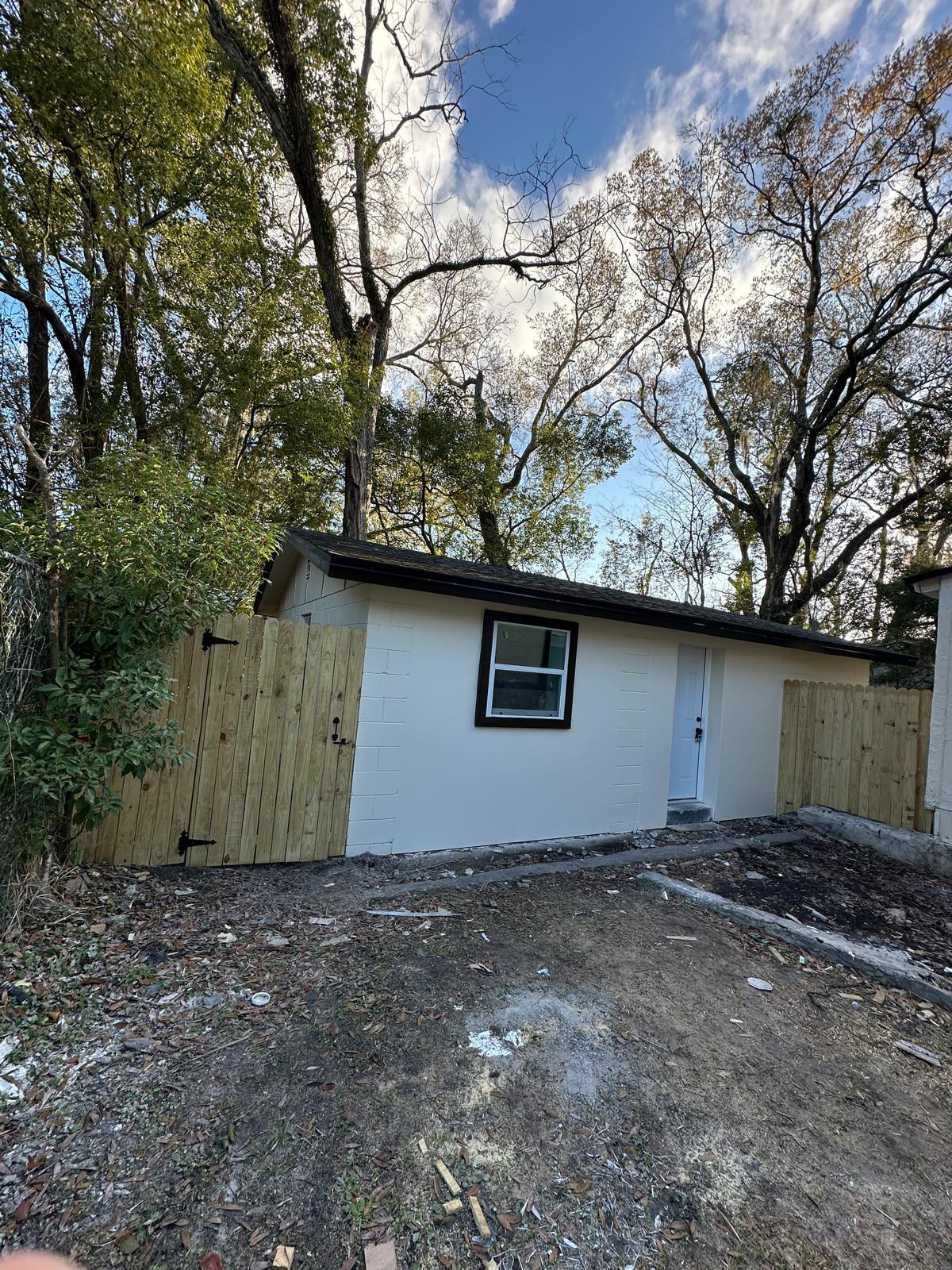 Building Photo - 1956 W 25th St