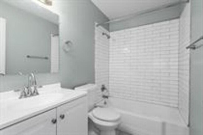 Building Photo - 4829.5 NW Homestead Terrace