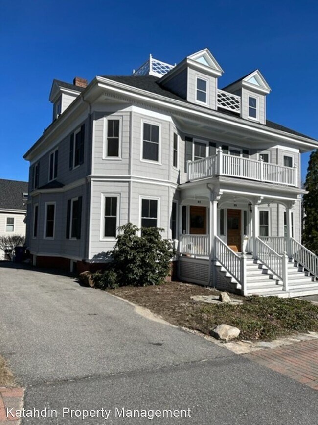 Building Photo - 3 br, 1.5 bath House - 41 Beacon Street