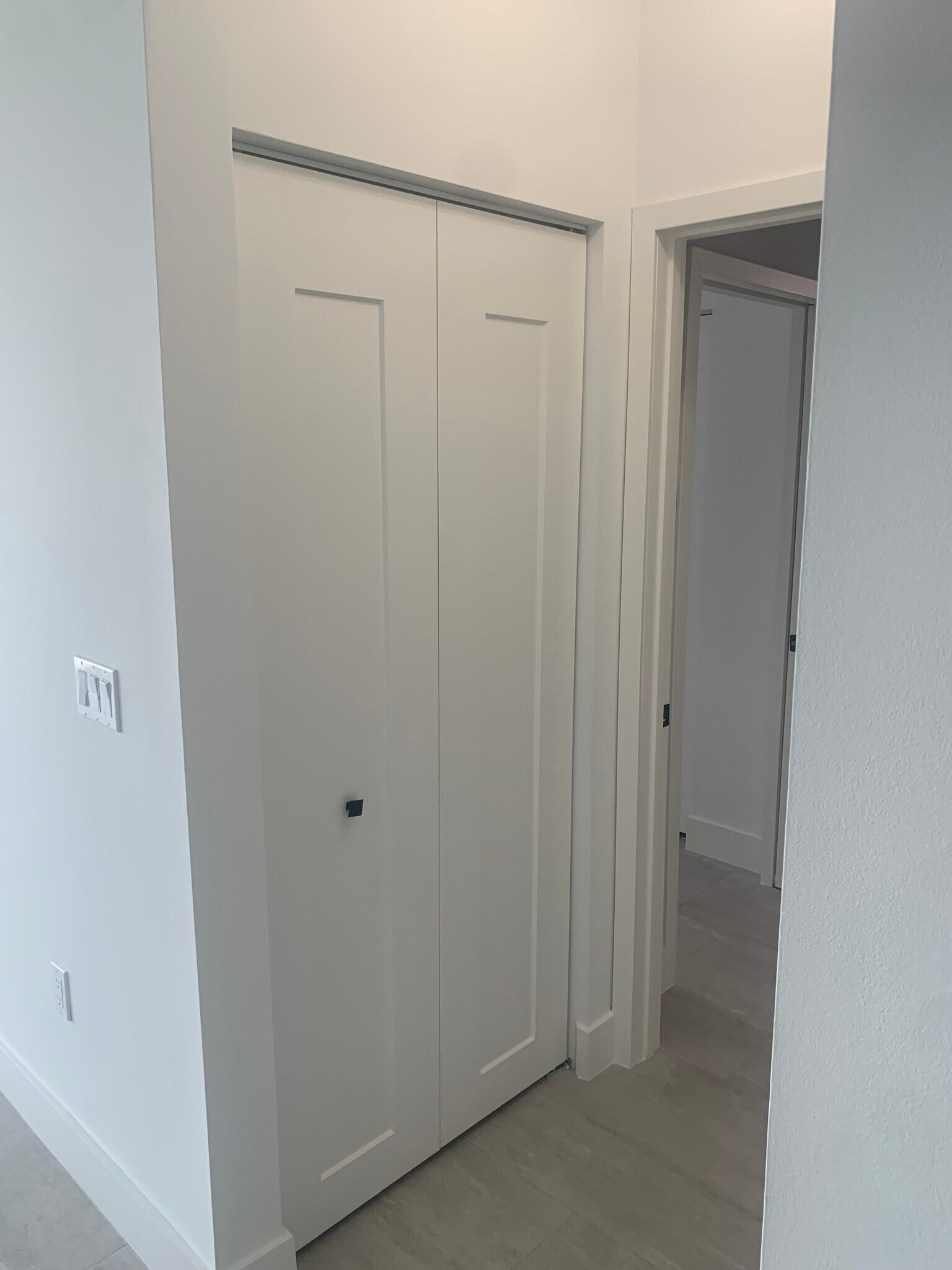 Stackable Washer / Dryer behind door - 511 Lucerne Ave