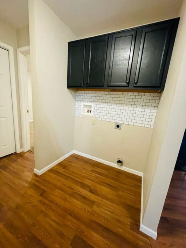 Building Photo - Italian Estates Property Management