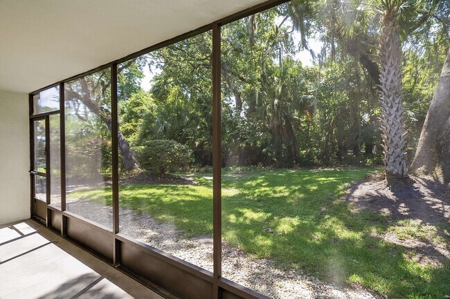 Building Photo - 39 Alcira Ct