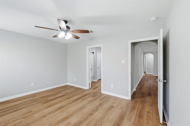Building Photo - 1326 Amy Dr
