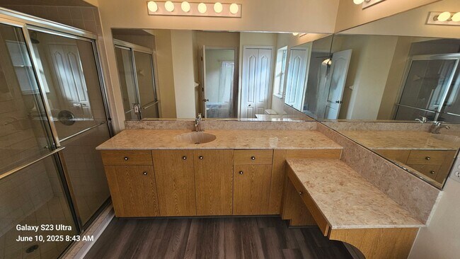 Building Photo - Charming 3 Bedroom, 2 Bath, 2 Car Garage H...