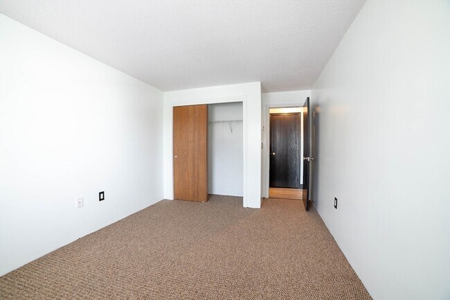 Building Photo - 80 Stanton St