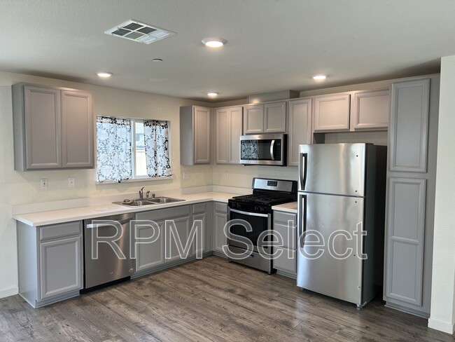 Building Photo - 4360 White Ash Ln