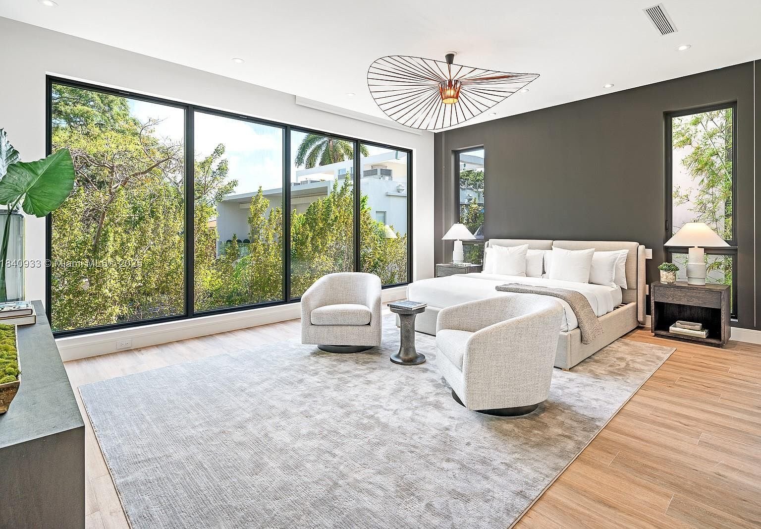 Building Photo - 2984 Coconut Ave