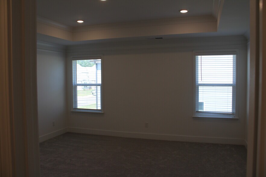 Building Photo - 175 Andalusa Ct
