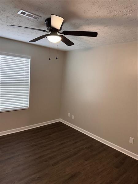Building Photo - 425 Orchard Dr