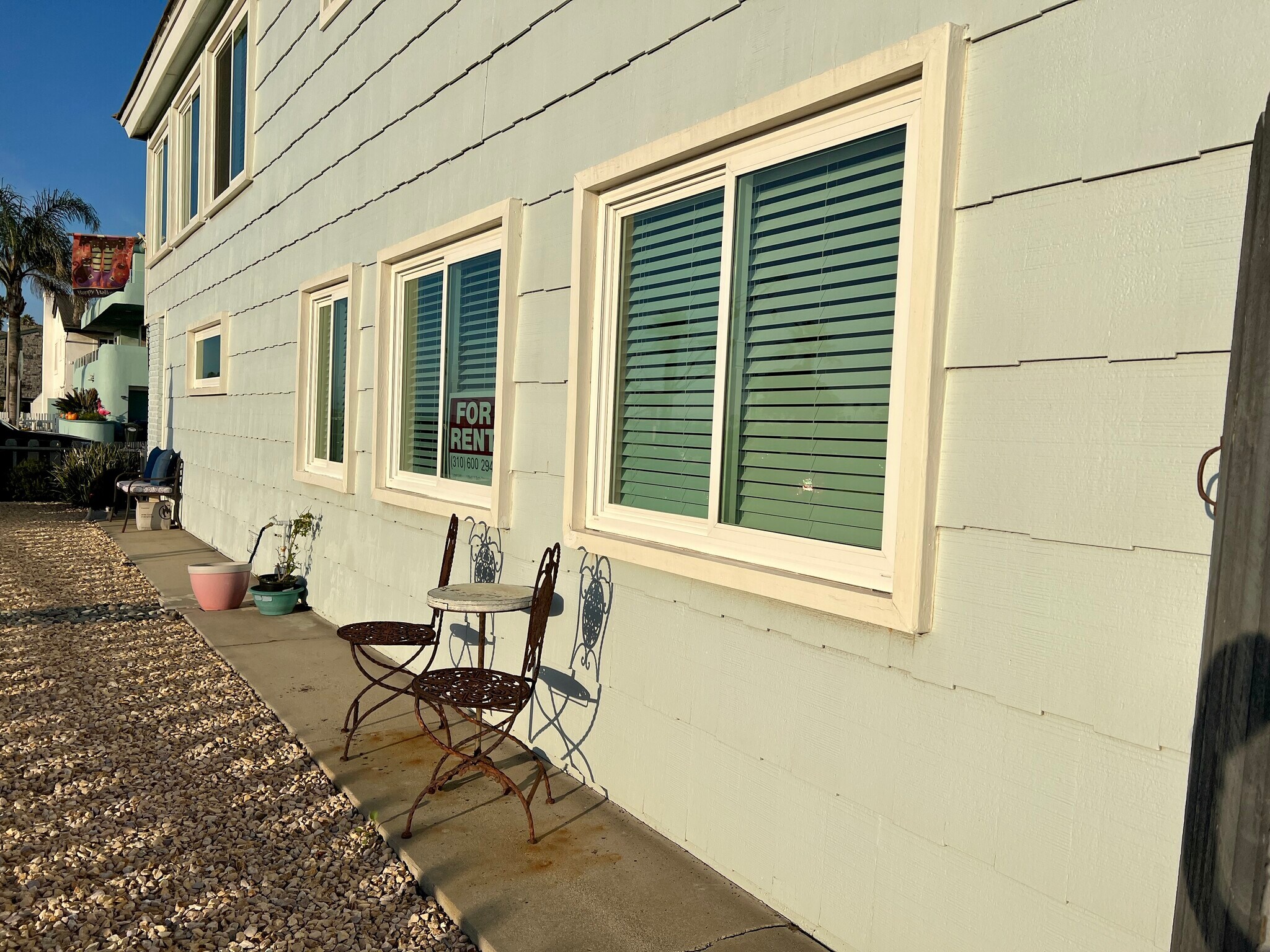 Building Photo - 232 Santa Monica Dr