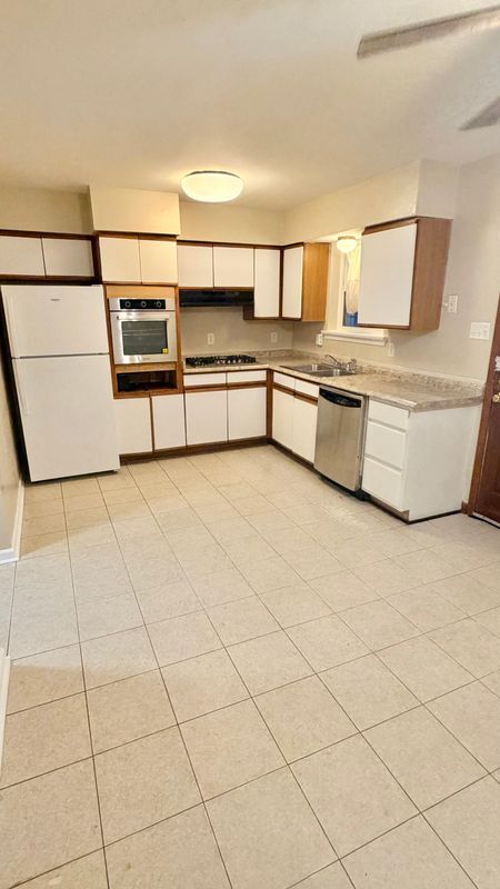 Building Photo - 2504 Neyrey Dr