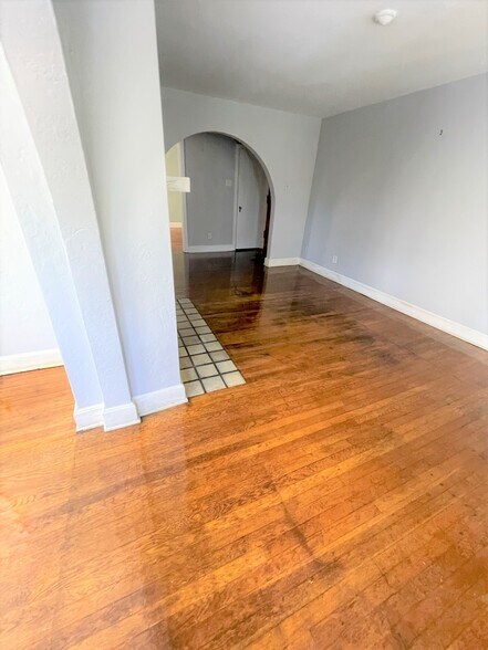 Building Photo - 6532 Wilkins Ave