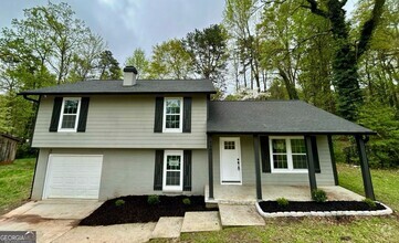 Building Photo - 5507 Flat Shoals Pkwy