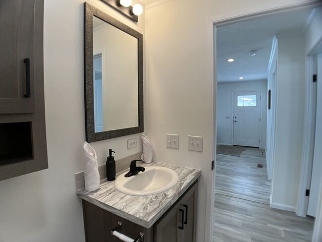 Building Photo - 7155 126th St W