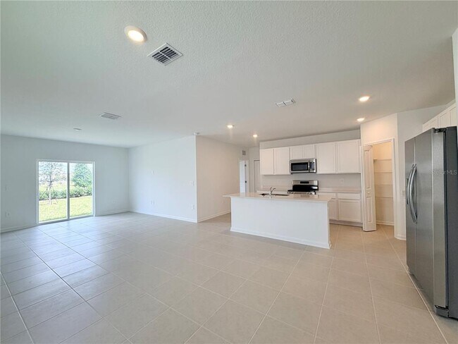 Building Photo - 3623 Hardman Dr